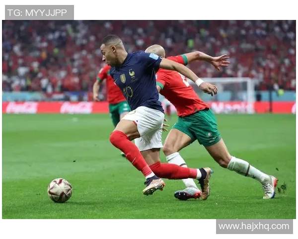 21号足球球星带领球队拼搏绿茵场追逐荣耀梦想书写不朽传奇