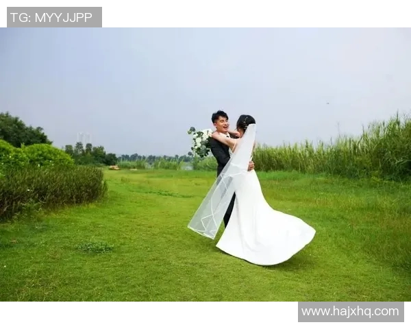 七夕甜蜜时刻 足球球星携手老婆共享浪漫时光幸福满溢